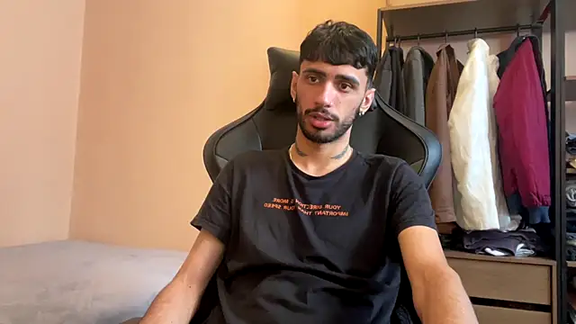 Snapshot of iendriw chatting on November 10, 10:53 am iendriw online show from November 10, 10:53 am