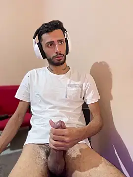 Snapshot of iendriw chatting on March 14, 1:37 am iendriw online show from March 14, 1:37 am