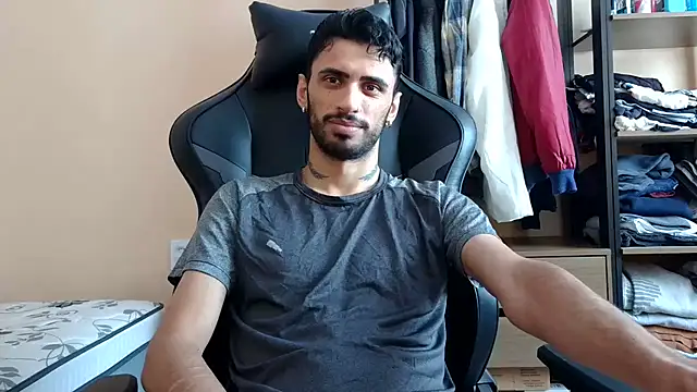 Snapshot of iendriw chatting on March 8, 12:52 pm iendriw online show from March 8, 12:52 pm