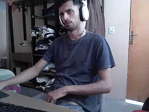 Snapshot of iendriw chatting on March 19, 6:12 pm iendriw online show from March 19, 6:12 pm