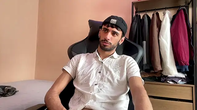 Snapshot of iendriw chatting on October 26, 1:11 pm iendriw online show from October 26, 1:11 pm