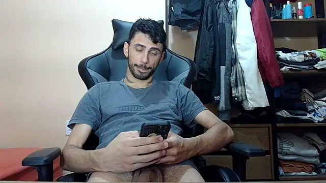 Snapshot of iendriw chatting on February 26, 1:49 am iendriw online show from February 26, 1:49 am