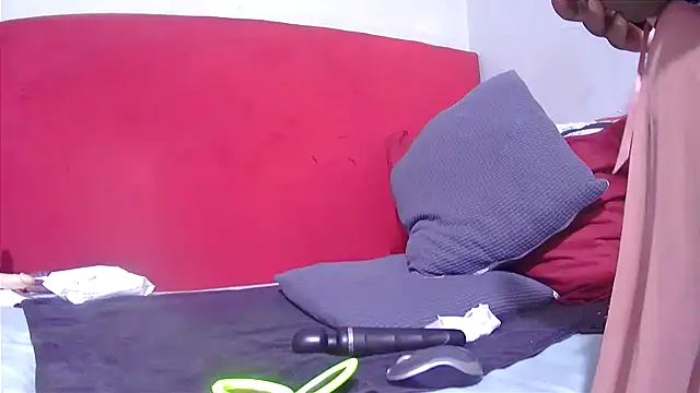 tasha97x online show from November 1, 5:47 am