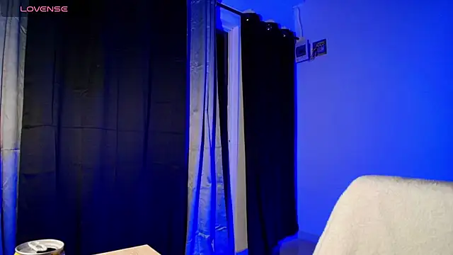 Snapshot of tatiana_10 chatting on March 11, 4:30 am tatiana 10 online show from March 11, 4:30 am