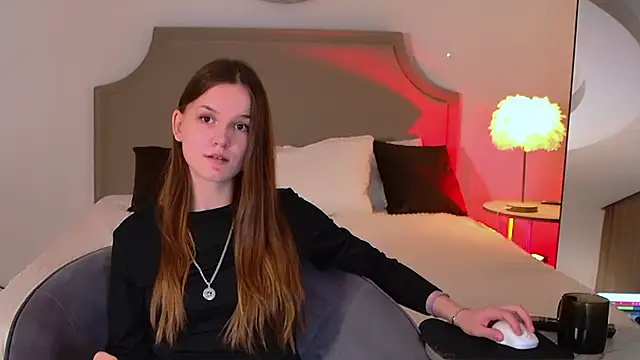 Amber Rogers online show from March 10, 8:45 pm