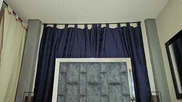 Effie cooper online show from November 7, 6:56 pm