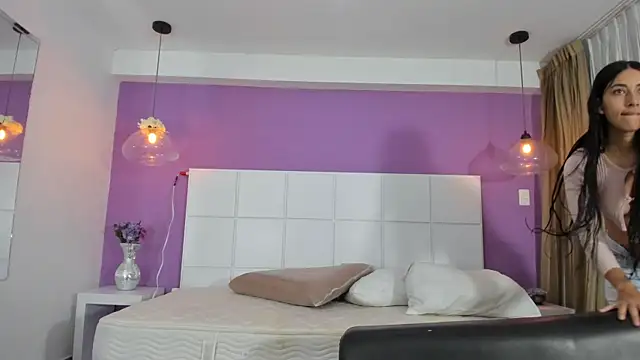 AnnHouston1 online show from October 31, 1:41 pm