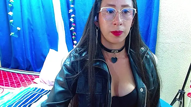 Gia leinn online show from April 22, 12:28 am