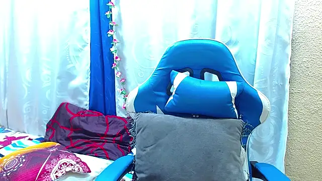 Gia leinn online show from February 18, 2:24 pm