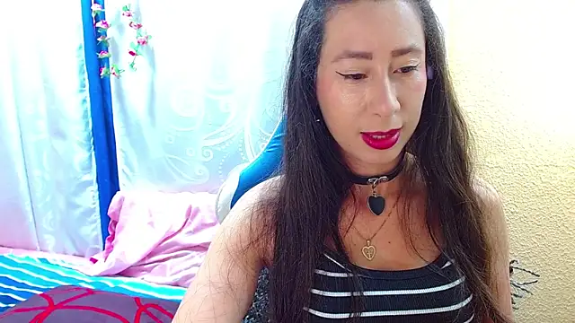 Snapshot of Gia_leinn chatting on October 12, 7:59 pm Gia leinn online show from October 12, 7:59 pm