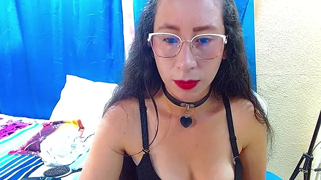 Gia leinn online show from June 2, 1:22 pm
