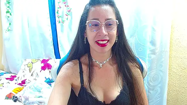 Gia leinn online show from November 14, 9:29 pm