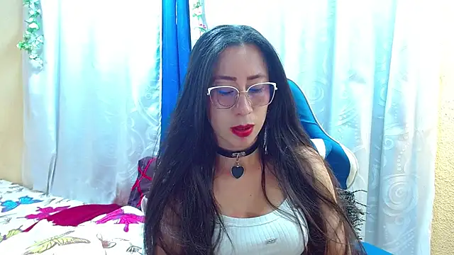 Gia leinn online show from February 16, 8:40 pm