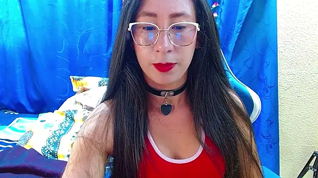 Gia leinn online show from May 15, 8:51 pm