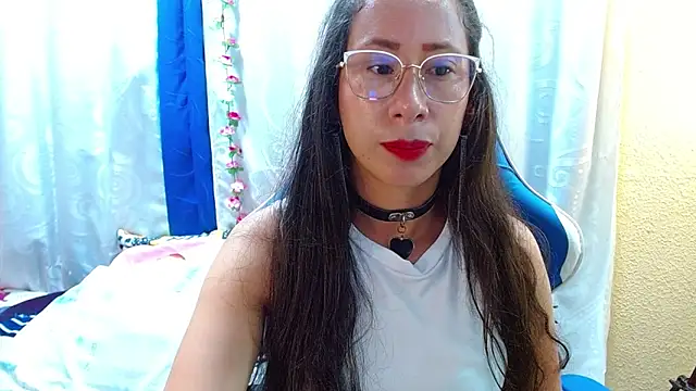 Gia leinn online show from March 25, 2:27 pm