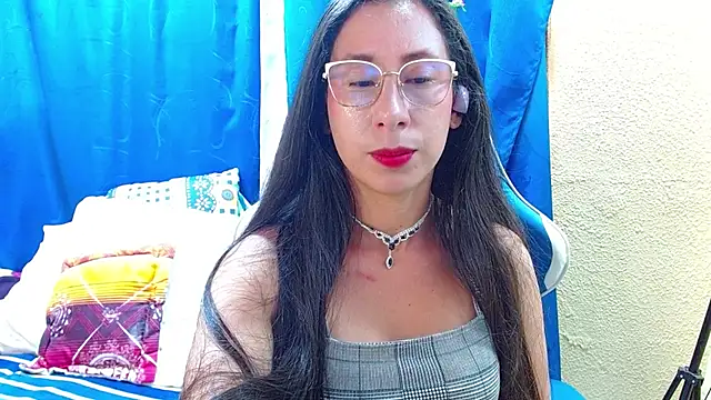Snapshot of Gia_leinn chatting on June 18, 9:20 pm Gia leinn online show from June 18, 9:20 pm