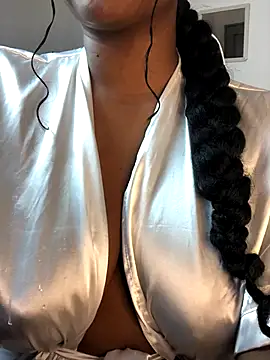 ValerieBlakee online show from October 15, 11:24 pm