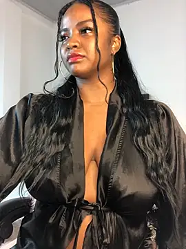 Snapshot of ValerieBlakee chatting on July 5, 11:55 pm ValerieBlakee online show from July 5, 11:55 pm