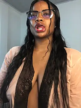 ValerieBlakee online show from May 6, 5:28 pm