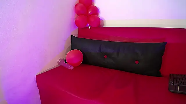 Snapshot of Parysscott chatting on March 5, 4:02 pm Parysscott online show from March 5, 4:02 pm