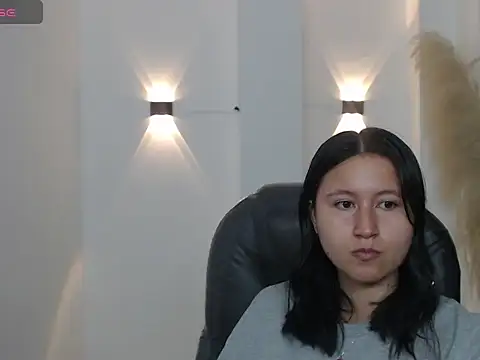 xoxo kiitty online show from December 3, 12:15 pm