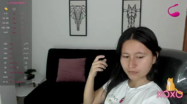 Snapshot of xoxo_kiitty chatting on March 2, 12:03 pm xoxo kiitty online show from March 2, 12:03 pm