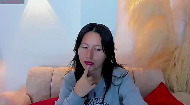 Snapshot of xoxo_kiitty chatting on March 11, 12:06 pm xoxo kiitty online show from March 11, 12:06 pm