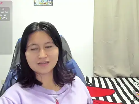 Snapshot of xoxo_kiitty chatting on October 3, 2:37 am xoxo kiitty online show from October 3, 2:37 am