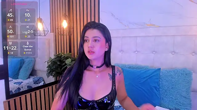 Snapshot of Madyson18 chatting on April 19, 11:55 am Madyson18 online show from April 19, 11:55 am