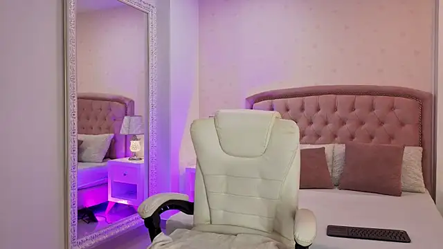 ChloeMoon9 online show from July 23, 1:08 pm