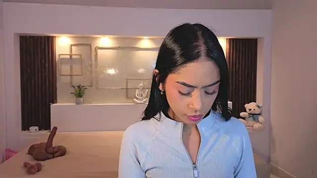 ChloeMoon9 online show from October 27, 12:39 pm