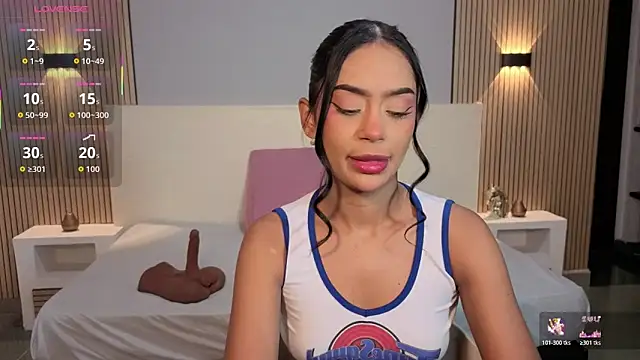 ChloeMoon9 online show from February 13, 12:38 pm