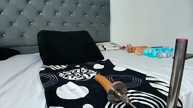 Maximiliano  Fire online show from March 25, 7:13 pm