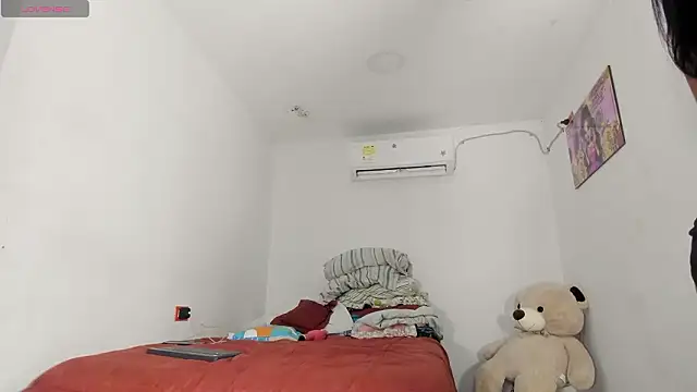 flor herrera01 online show from March 5, 4:09 am