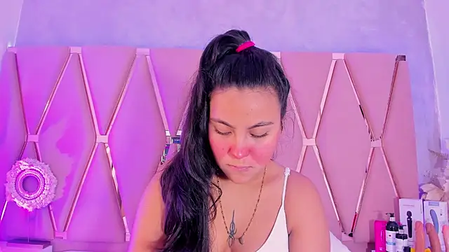 Emily Black1 online show from January 13, 10:24 pm