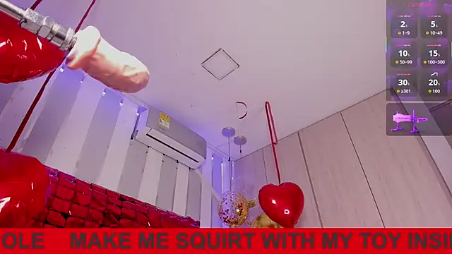 ValentinoMoreti online show from February 6, 5:58 am