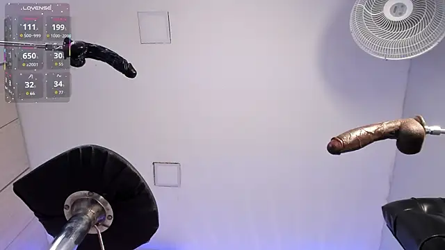 ValentinoMoreti online show from October 3, 2:51 pm