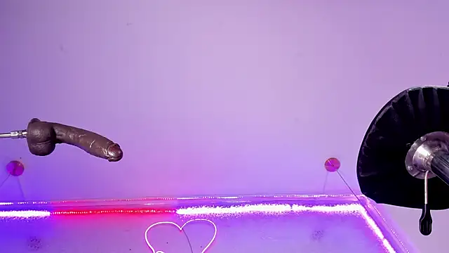 ValentinoMoreti online show from October 25, 5:17 am