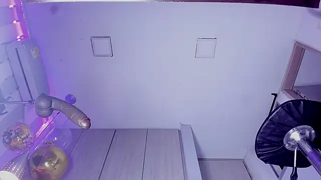 ValentinoMoreti online show from December 17, 5:34 am