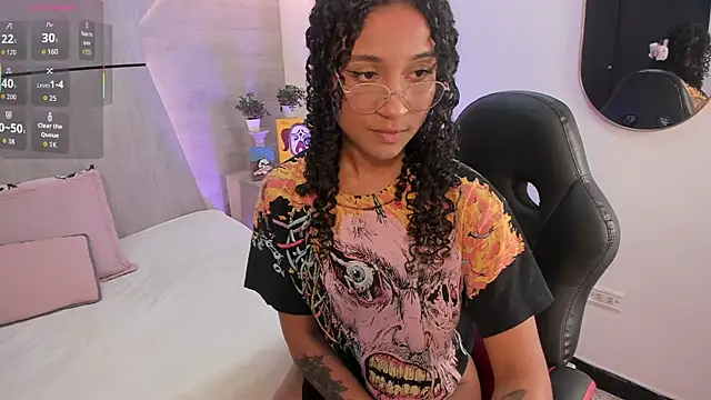 Layla Clarke online show from January 10, 3:46 am