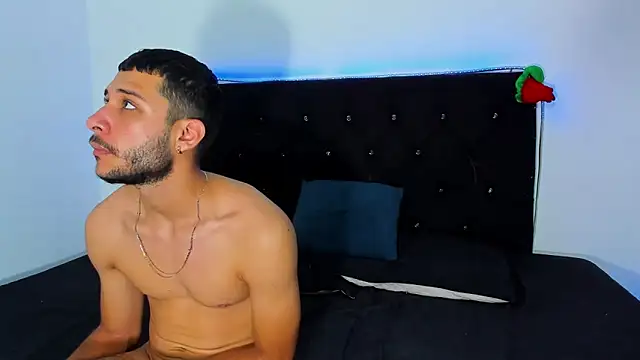 Snapshot of MarcusRosse chatting on May 17, 5:24 pm MarcusRosse online show from May 17, 5:24 pm