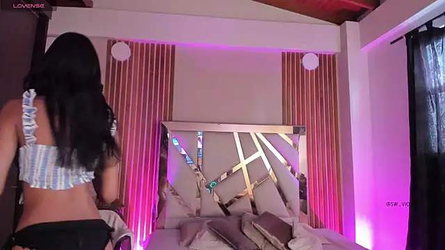 sweetviolet   online show from April 5, 12:23 pm