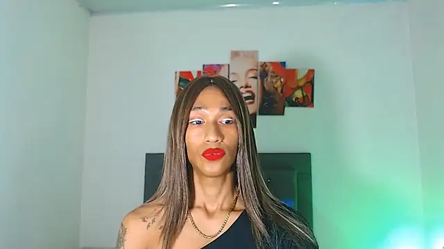 red veltet online show from April 18, 5:37 pm