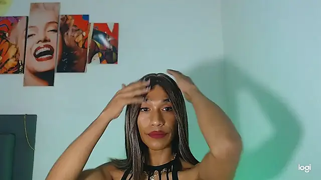 red veltet online show from December 2, 7:15 pm