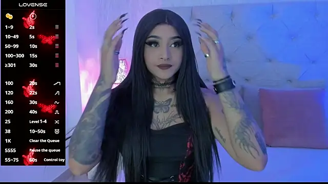 Snapshot of goth_tasha chatting on June 3, 12:39 pm goth tasha online show from June 3, 12:39 pm