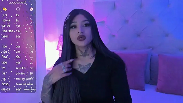 Snapshot of goth_tasha chatting on May 19, 12:34 pm goth tasha online show from May 19, 12:34 pm