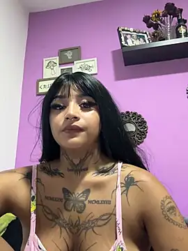 Snapshot of goth_tasha chatting on July 9, 1:06 am goth tasha online show from July 9, 1:06 am