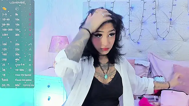 Snapshot of goth_tasha chatting on September 9, 7:34 pm goth tasha online show from September 9, 7:34 pm