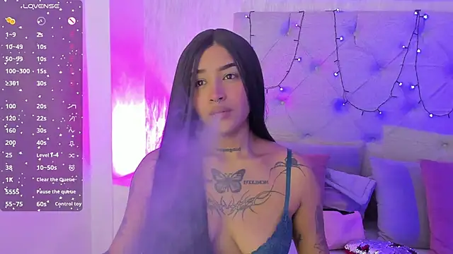 Snapshot of goth_tasha chatting on October 20, 7:58 pm goth tasha online show from October 20, 7:58 pm