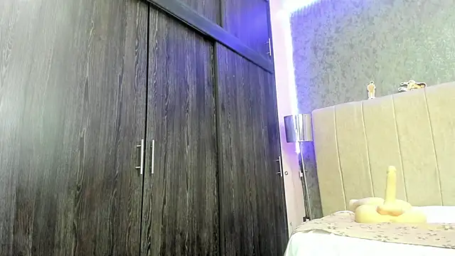 ava-am online show from November 11, 3:45 am